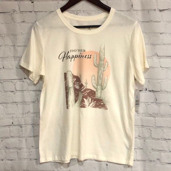 3/$15 SALE 💫 NWT Find Your Happiness T-Shirt - Picture 1 of 6